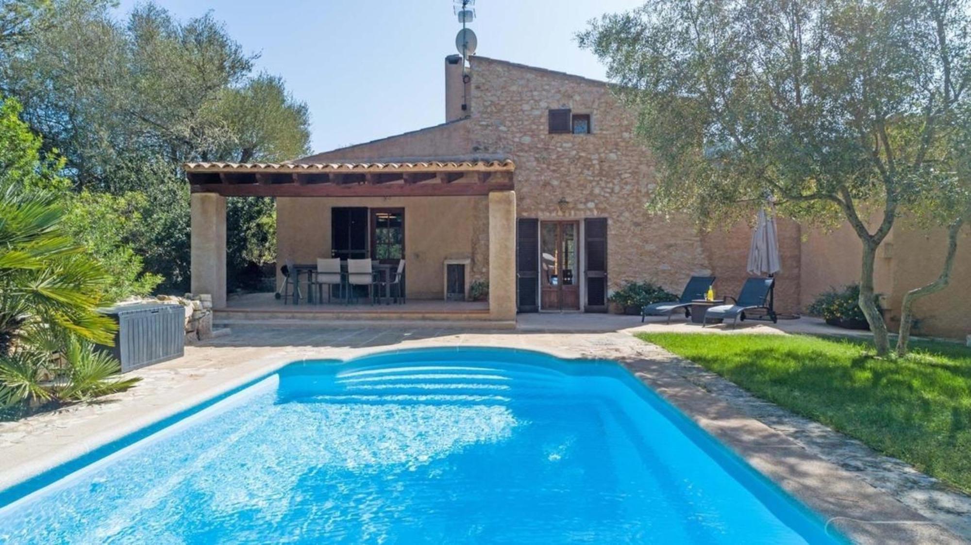 Mit Privatpool Fuer 4 Personen Ca 120 Qm In Petra, Mallorca Binnenland Von Mallorca