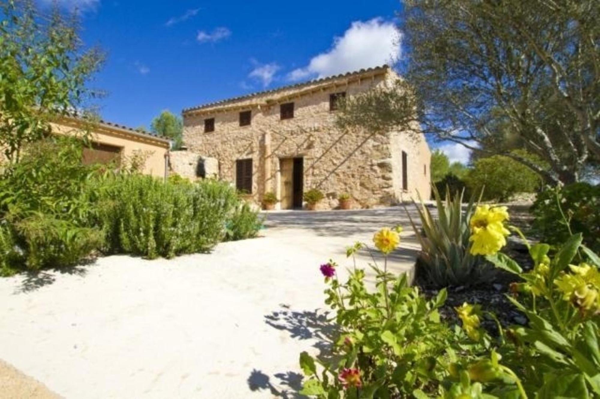 Mit Privatpool Fuer 4 Personen Ca 120 Qm In Petra, Mallorca Binnenland Von Mallorca *